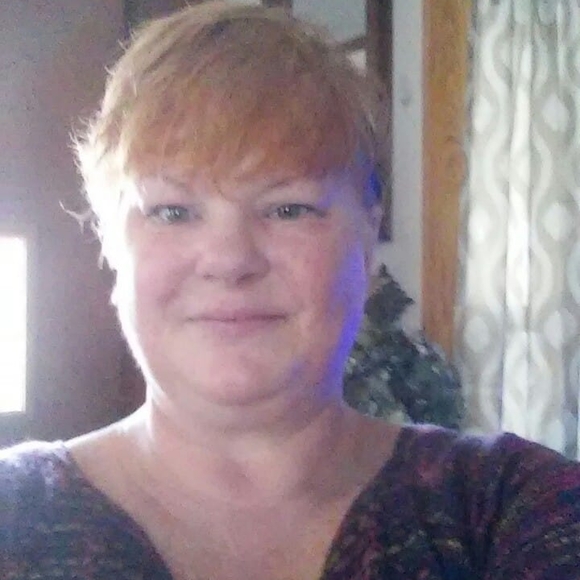 Meet your Posher, Alisha - Picture 1 of 1